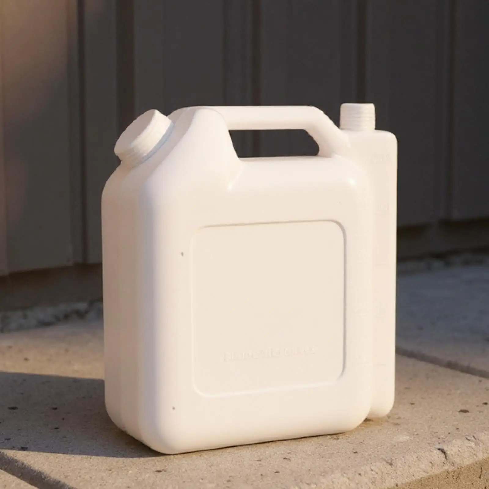 2-Stroke Petrol Mixing Bottle Large Capacity 25 to 1 Fuel Chainsaw , 4L, As described
