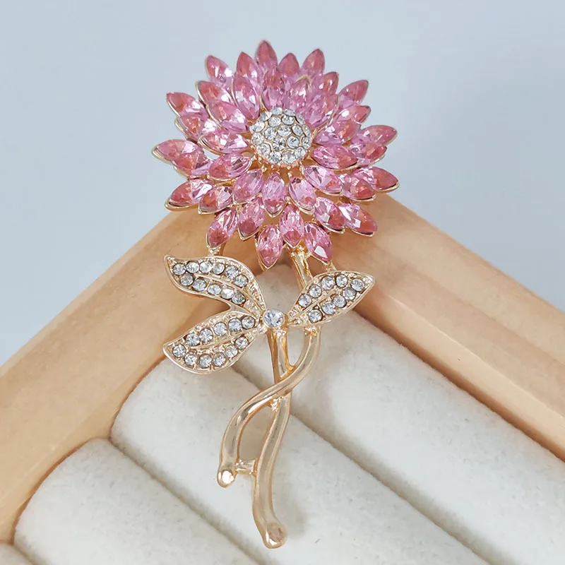 2Pcs/lot 3*6cm Fashionable sunflower brooch pin exquisite three-dimensional sunflower buckle pin clothing suit accessorie X056