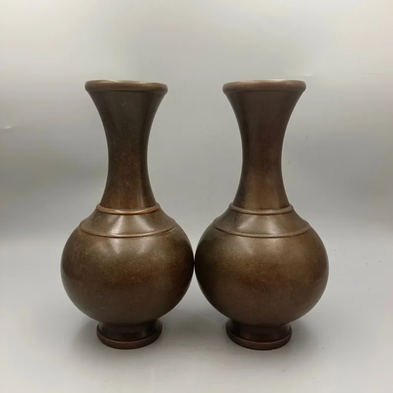 A pair of polished copper vases, home decoration crafts, collectible