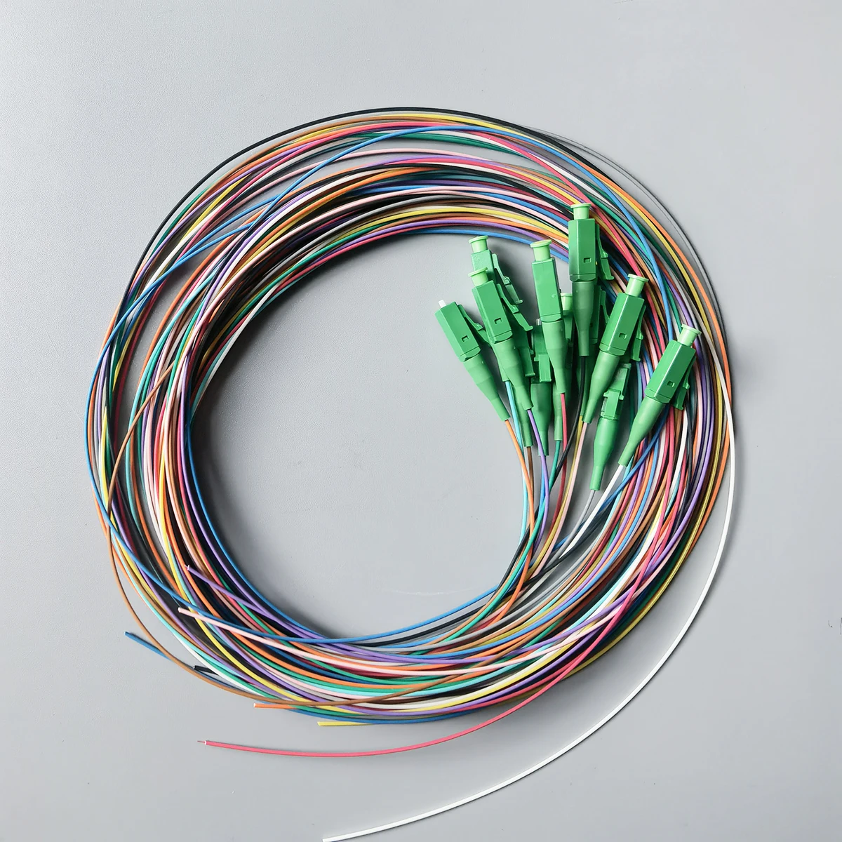 12-Core Bundle Pigtail Fiber Optical Colorful Pigtail FTTH Single Mode Simplex  LC/APC 0.9mm 1.5M High Quality Fiber Pigtail