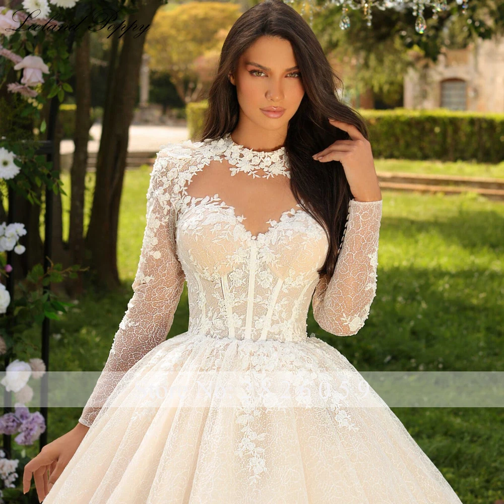 Lhuilier O Neck Ball Gown Abiti da sposa in pizzo Maniche lunghe Abiti da sposa lunghi fino al pavimento con strascico da cappella