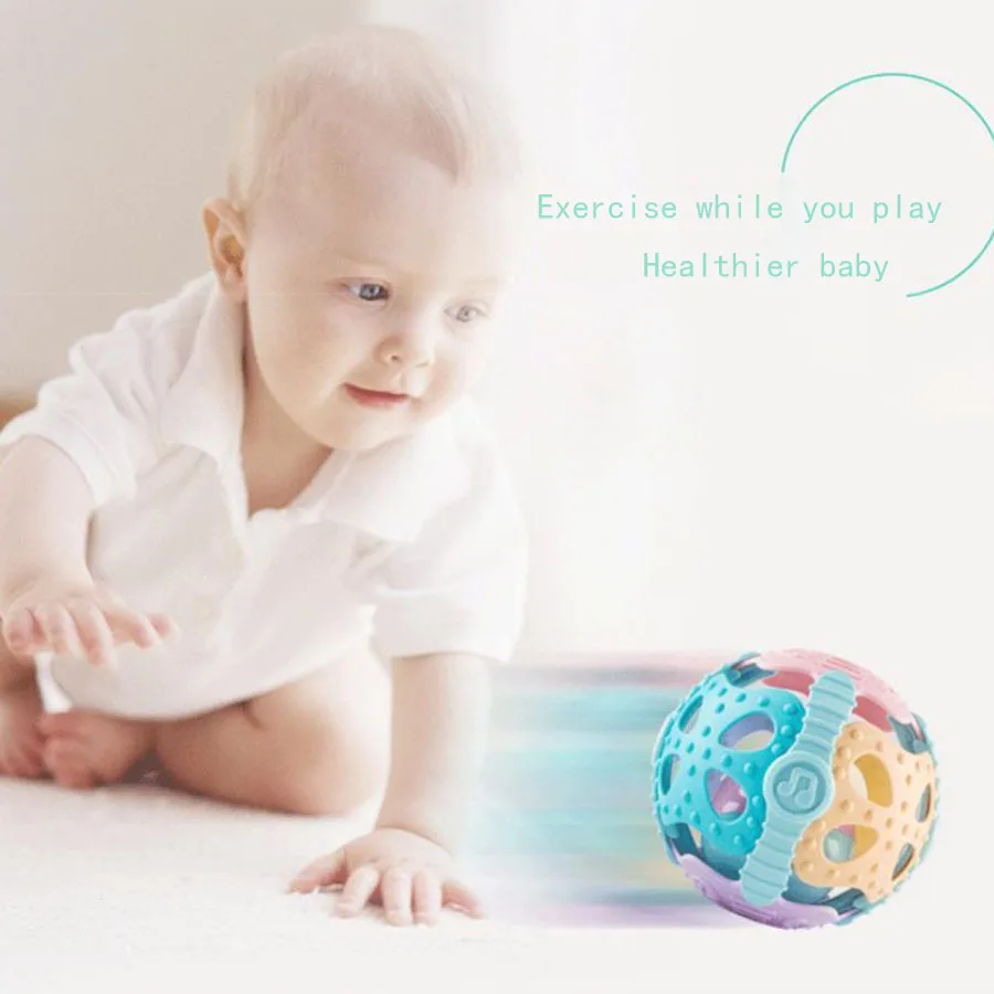 Baby buckle hole soft rubber hand grasp ball early education puzzle Manhattan new grasping training baby can chew toys