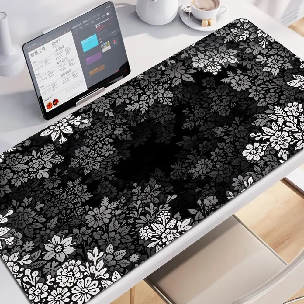 

Black & White Minimalist Mouse Pad with Leaves, Branches and Floral Patterns, Extended Size, Non-Slip & Durable. Ideal for Offic