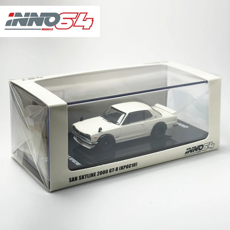 INNO 1:64 2000 GTR KPGC Beige Alloy Car Model Ornament