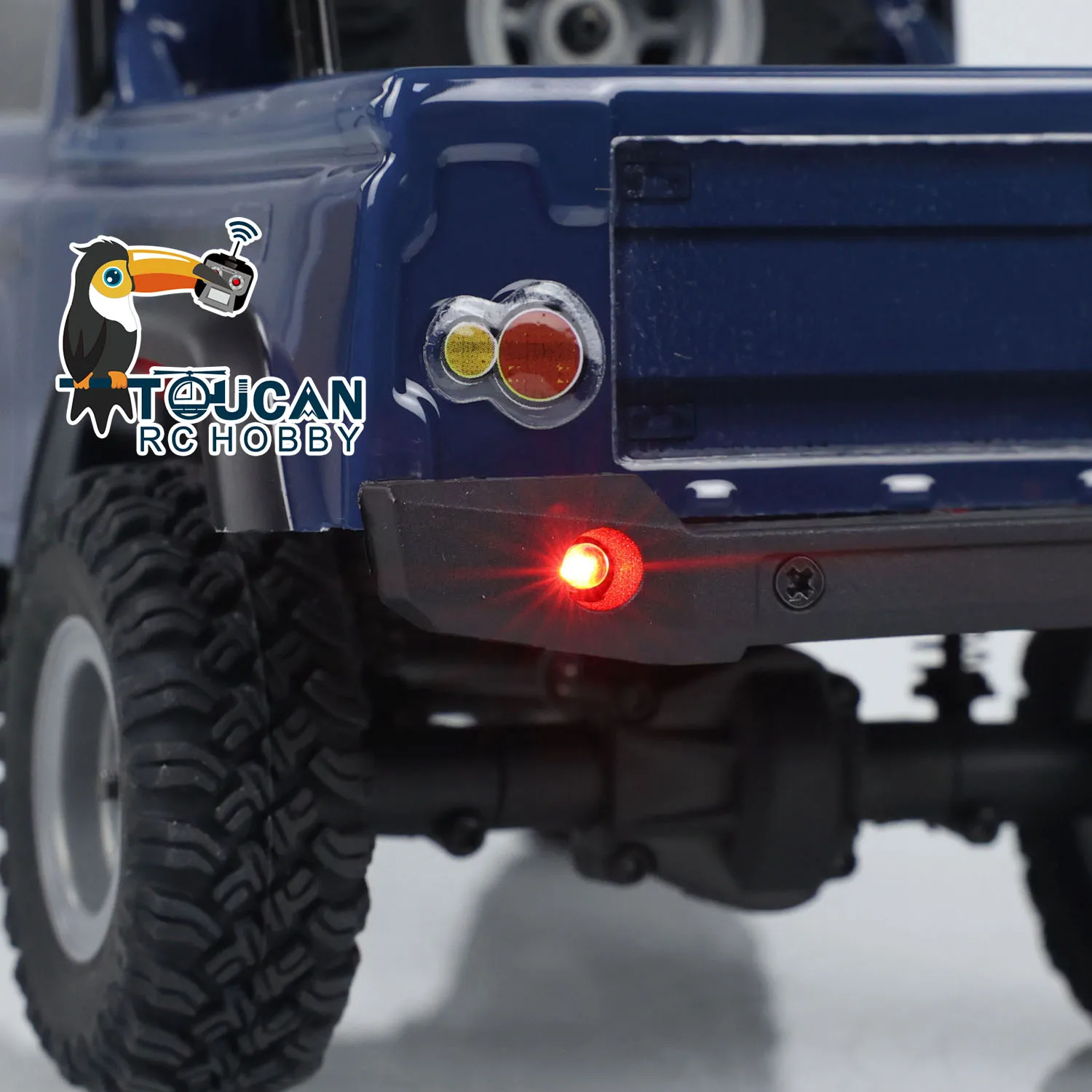 1/24 صغير 4x4 التحكم عن بعد تسلق الزاحف سيارة 4WD RC لعبة على الطرق الوعرة نموذج سيارة للأطفال الكبار هواية درب TH24008-SMT7