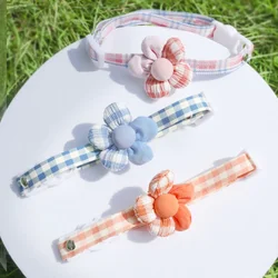 Plaid Knitting Flower Collar Adjustable Cat Necklace Bell Pet Collar Traction Safety Buckle Necklace Small Dog Supplies Puppy