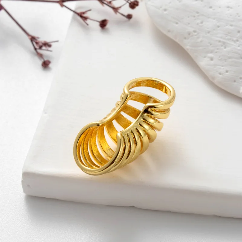 1PC New Vintage Gold Color Leaves Ear Cuff Non-Piercing Fake Cartilage Clip Earrings For Women Men Creative Trend Jewelry