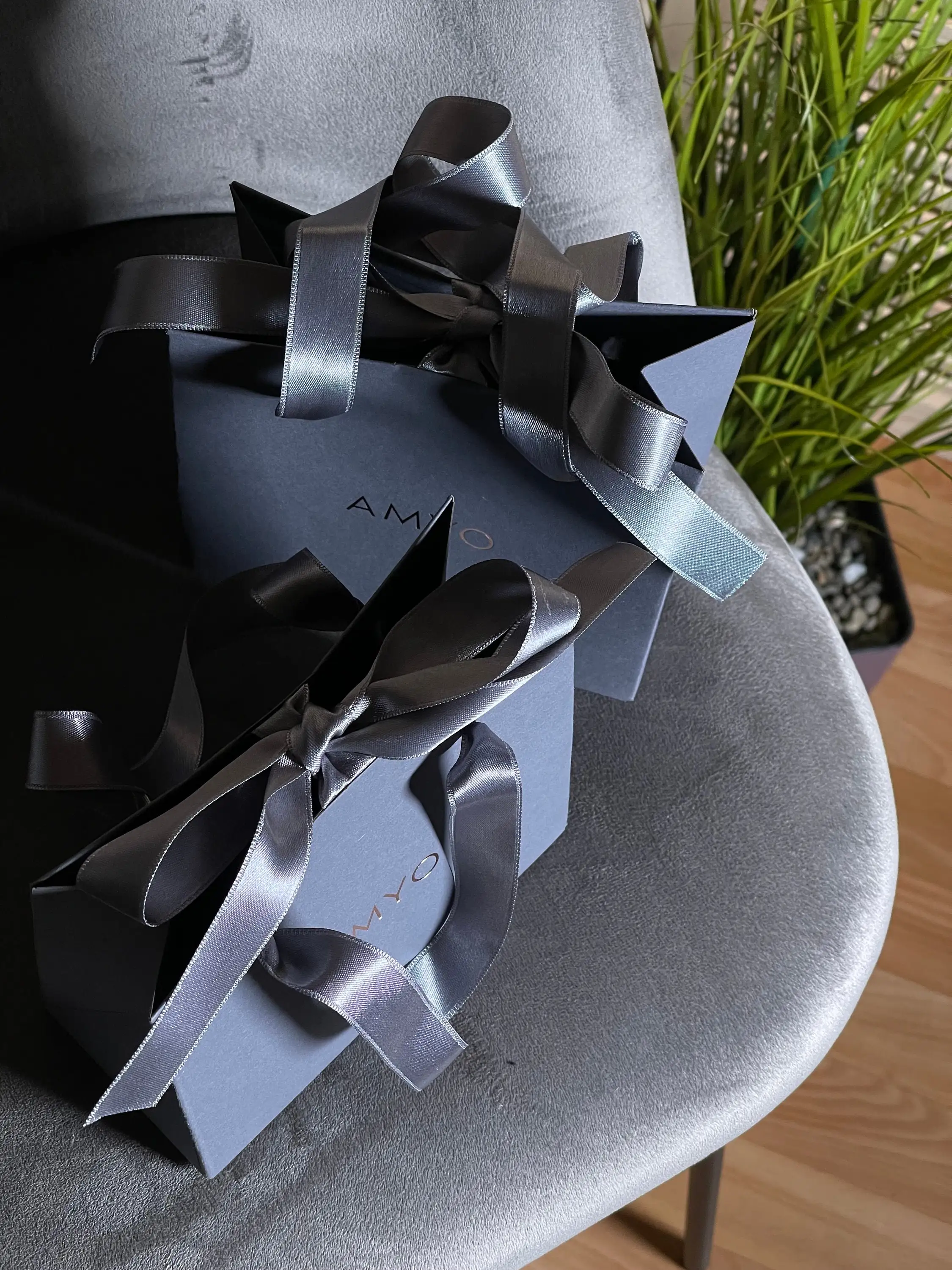 50 قطعة من أكياس التسوق باللون الرمادي الداكن حقيبة مستحضرات التجميل مع شعار مخصص أكياس تغليف الهدايا للضيوف حقيبة تغليف لديكور المنزل على شكل شمعة #2