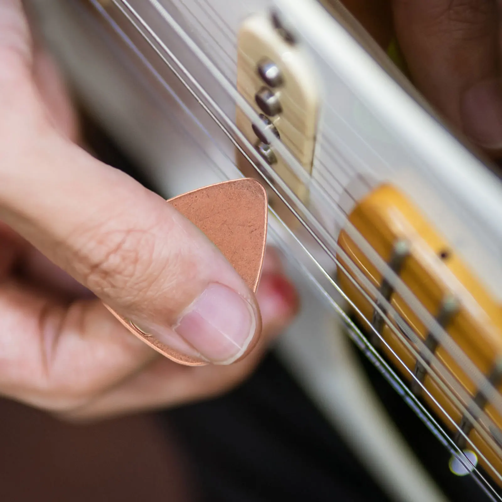 

10pcs Metal Guitar Pick Necklace Colorful Design Smooth For Electric Acoustic Bass Ukulele Thumb Pick Bulk Picks Guitar