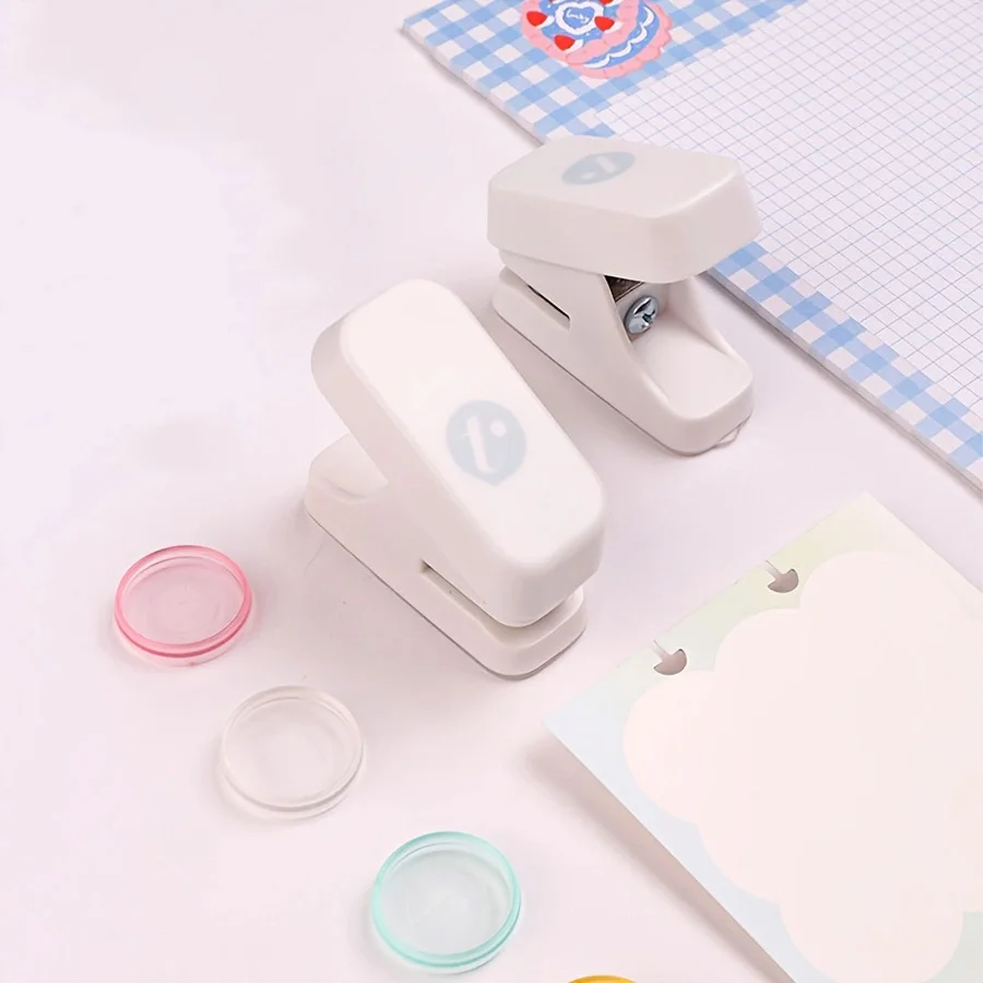 1pc Mushroom Shaped Mini Hole Puncher, Portable Multi-Purpose Hole Puncher, Hand Paper Punch For Scrapbooking Border Scrapbookin