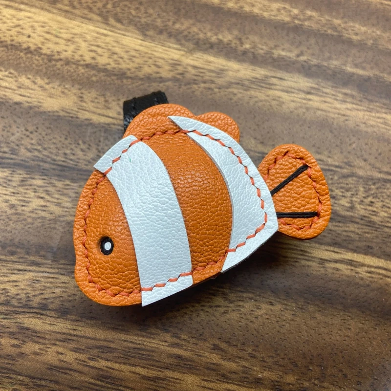 

Подвеска в виде рыбы-клоуна, подвеска в виде французской овчины, сумка для телефона, брелок из натуральной кожи ручной работы.