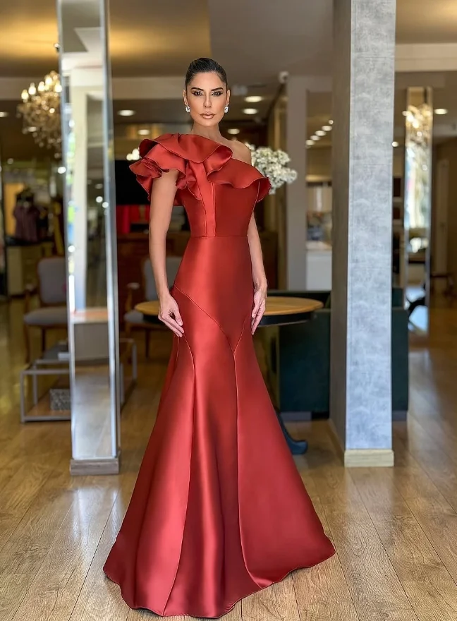 Maßgeschneiderte hochwertige bodenlange trägerlose ärmellose Falten eine Schulter Vestidos De Gala Abiye Uzun Elbise Modelleri