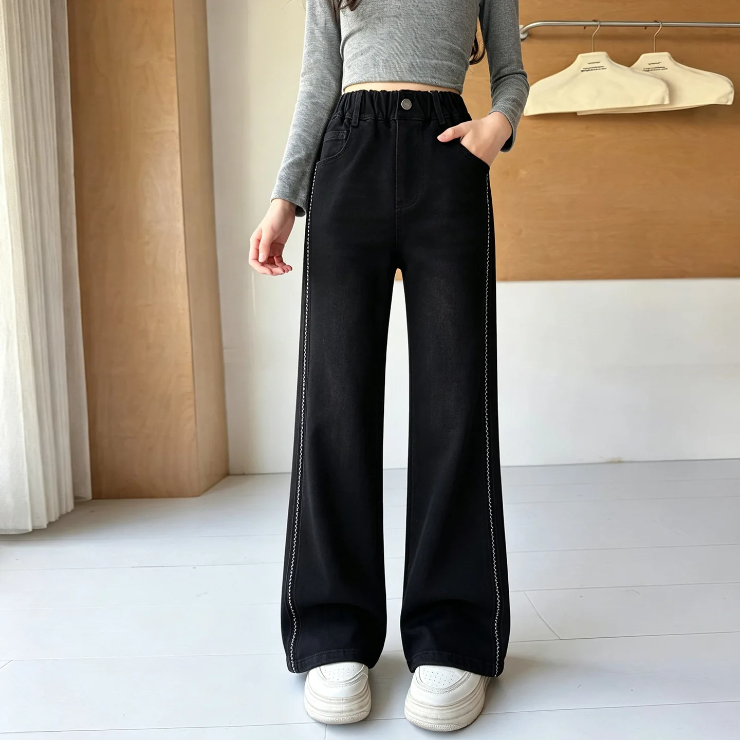 Girls' bell bottom pants Spring and Autumn 2026 new Girls' children's micro bell jeans slim fit elastic children's pants