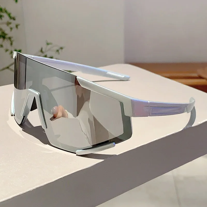

Oversized Sport Goggle Sunglasses Women For Men Luxury Brand Designer Sun Glasses Vintage Punk Ski Cycling Windproof Eyeglasses