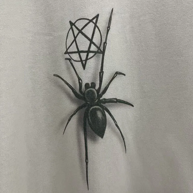 الكرتون الرسومات الكتابة على الجدران طباعة الاسمنت الأبيض قاعدة تي شيرت المحملة الرجال النساء أعلى جودة القطن المتضخم سانت بأكمام طويلة تي شيرت