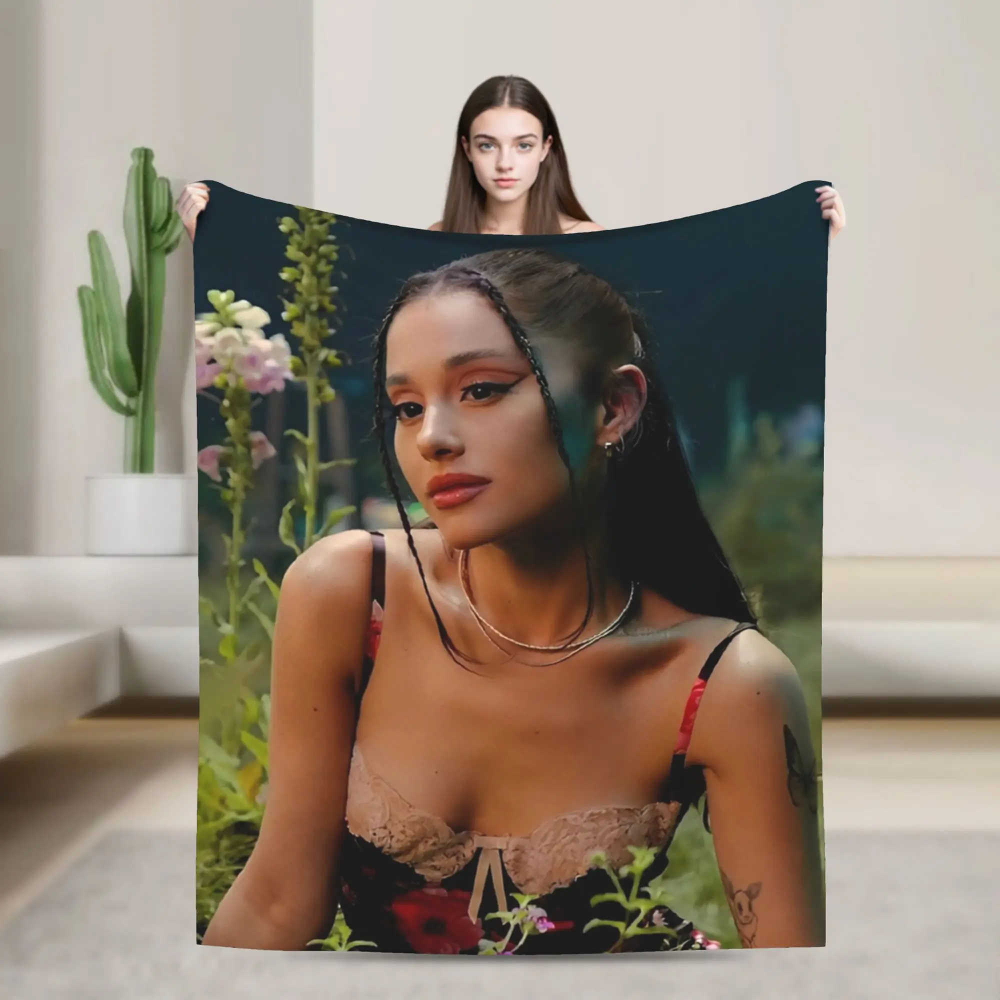 

Ariana Grande Blankets Fleece Spring/Autumn Singer Actress Breathable Lightweight Throw Blankets for Bed Bedroom Rug Piece