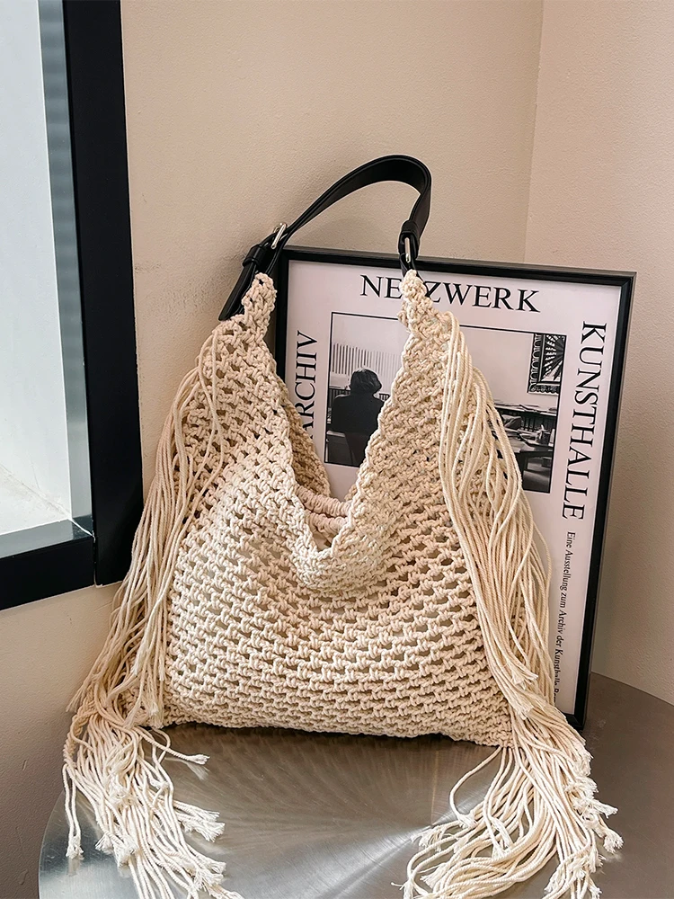 

Handwoven Large Capacity Women's Shoulder Bag Trendy Beach Vacation Tote Bag Casual Simplicity Style Soft Fabric Youth Love