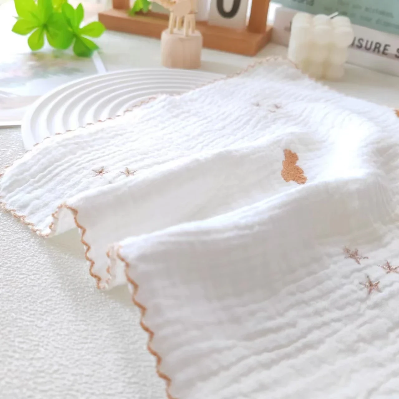 4pcs Embroidery Cotton Baby Face Towel Newborn Baby Items 4 Layer Muslin Baby Bibs Handkerchief Saliva Towel Feeding Burp Cloths