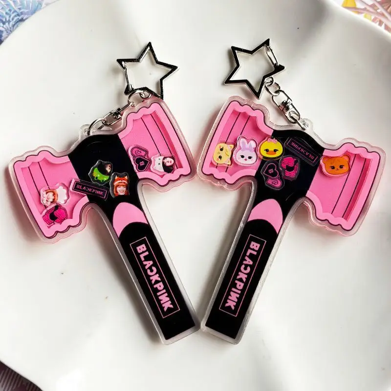 

Black Pink Creative Shake Keychain Cute Acrylic Shaking Charm Toy Fun Bag Hanging Ornament for Daily Decoration and Gifts