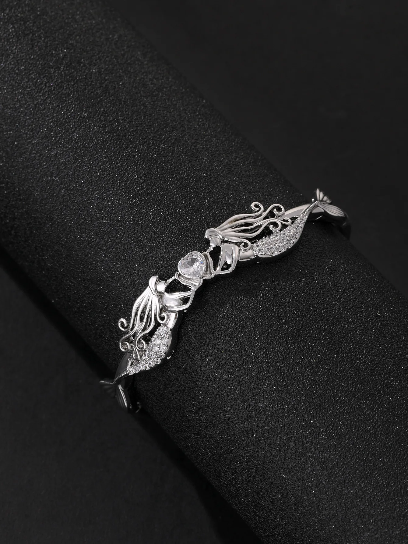 

New Gorgeous Couple Personalized Mermaid Love Bracelet sliver color Women's Dress Decorative Jewelry Wedding Ball Gift Z-93