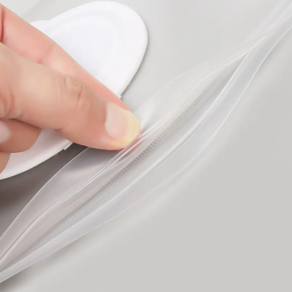 Eco-Friendly Clamshell Box Snap Strap Wet Wipes Bag Napkin Storage Pouch Cosmetic Container Mask Case