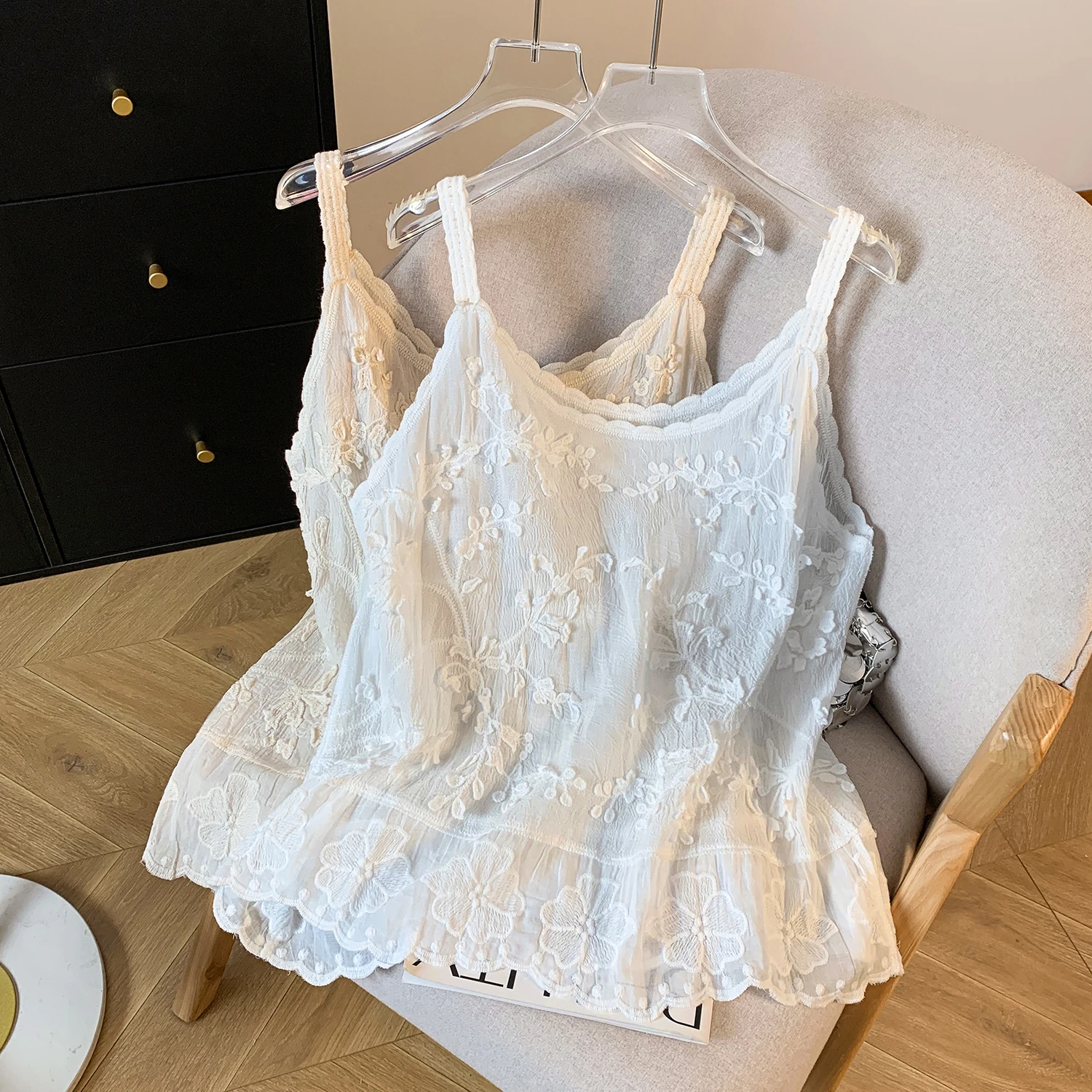 Thin Cotton Linen Crochet Tank Top Women Beige White Sleeveless Summer Tops Elegant Embroidery Jacquard Boho Top