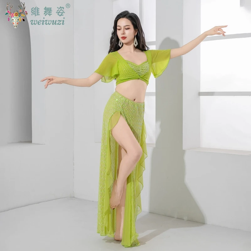 Costume de danseuse du ventre élégant pour femmes, haut à manches Lotus + jupe longue à paillettes, vêtements d'entraînement de danse orientale de luxe légers pour adultes