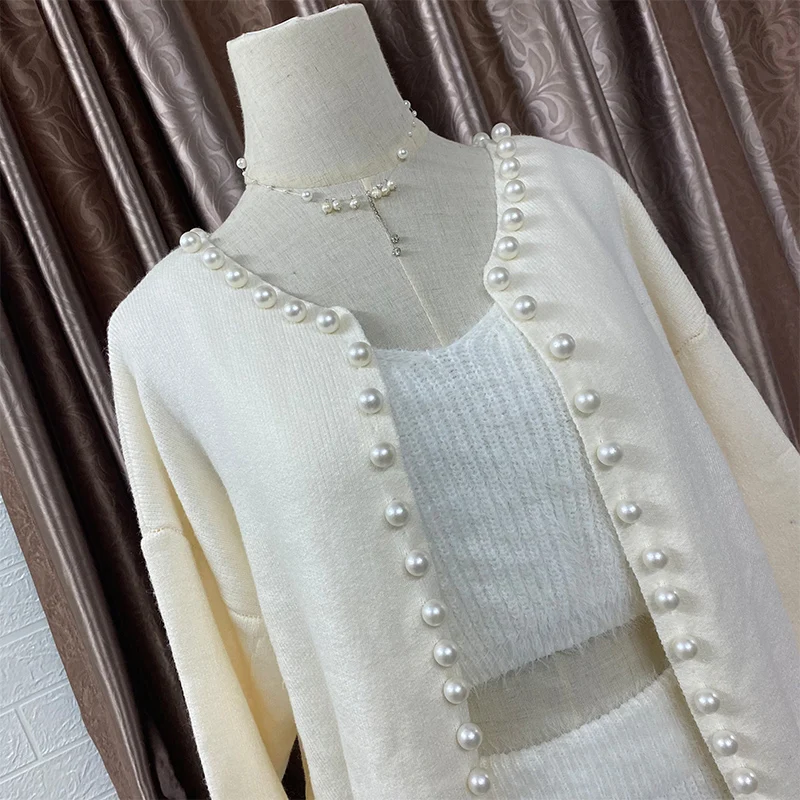 Handmade Pearl Embellished Short Sweater Elegant Ladylike Knitwear Trendy Autumn Winter Design Korean Style Low round Neck Bu...