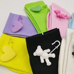 Chaussettes en coton monochromes pour femmes, chaussettes de sport décontractées, couture à la main, style coeur, épingle ours, chaussettes d'automne pour étudiants, cadeau féminin, mode