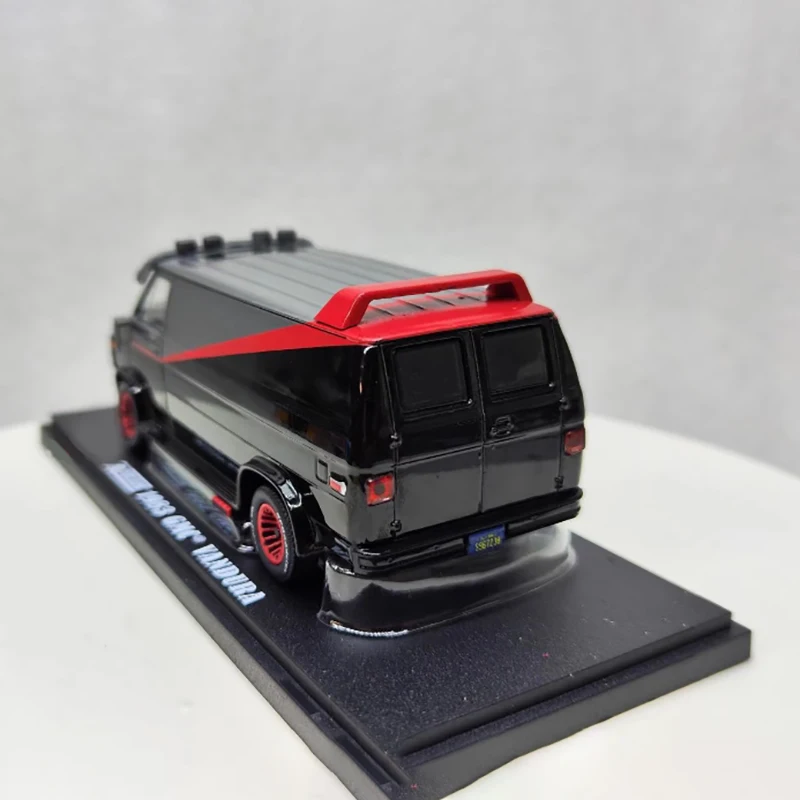 1:43 Scale 1983 Vandur A-Team Alloy Car Model GMC Simulation Finished Product 86515 Ornament Gift Classic Collection