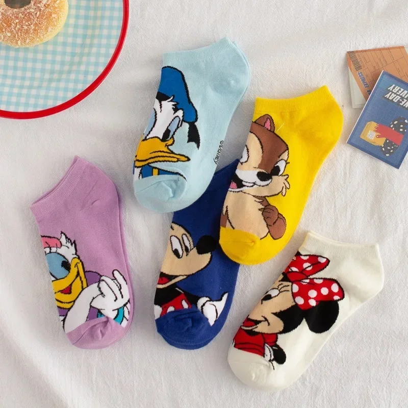 Disney 1pair women Boat socks Mickey cute cartoon Japanese Korean sweet cotton socks spring and summer wild short tube socks