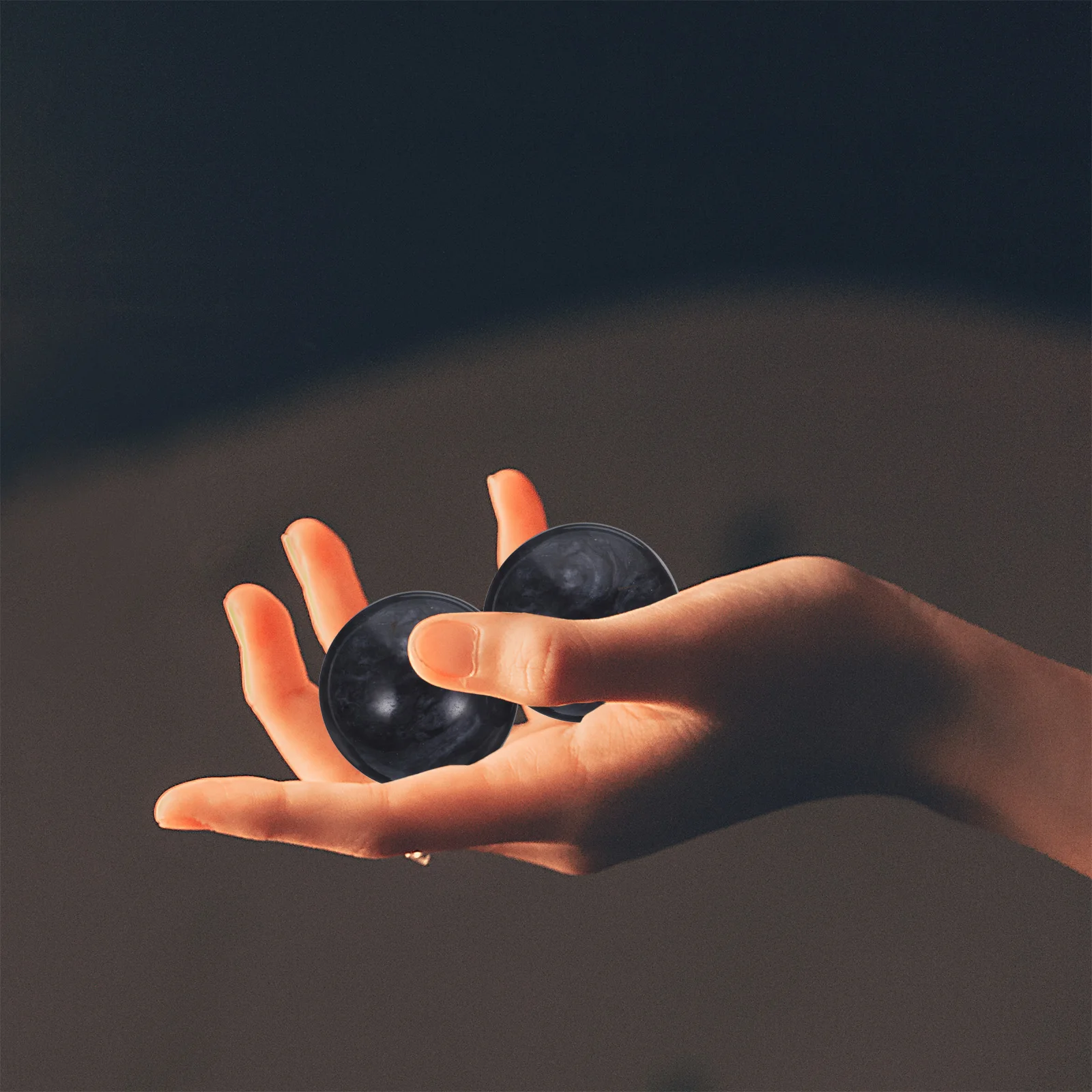 

2 pcs Jade Exercise Balls Massage Tool Relief Jade Ball Black Color Health Equipment