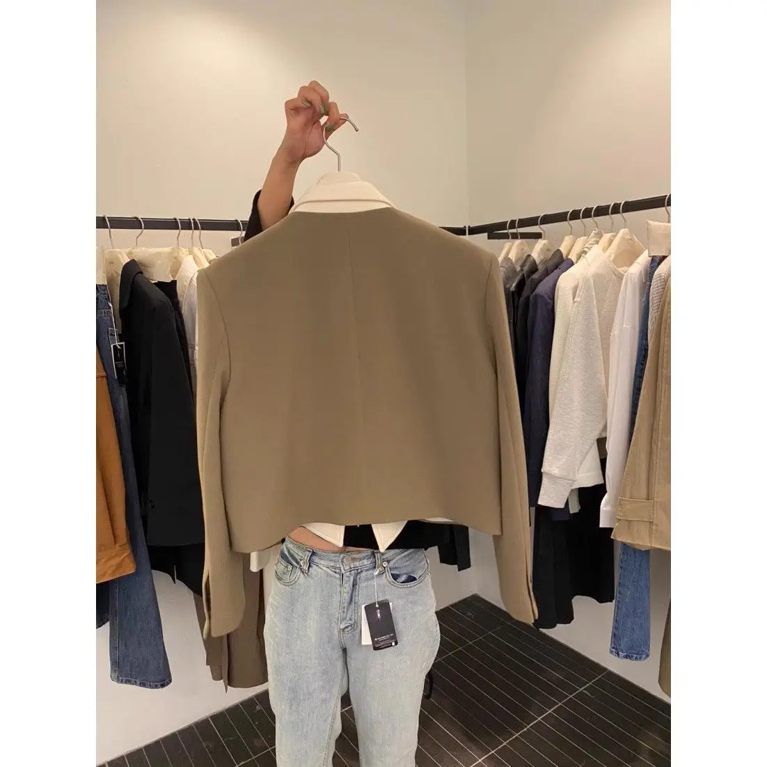 2026 Spring and Autumn New Design Sense Niche Splicing Contrasting Color Lapel Casual Suit Short Jacket Women