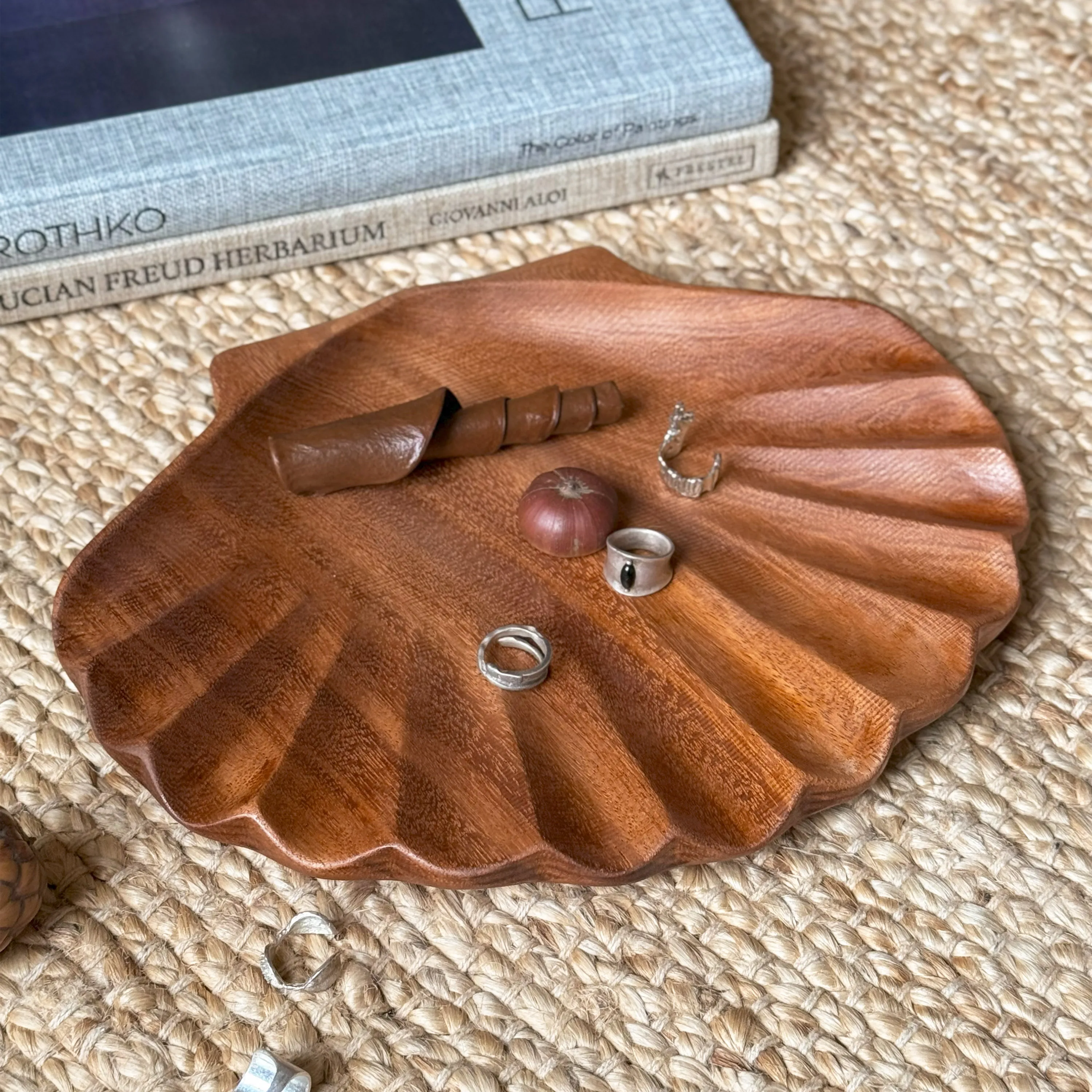 Wooden Shell Jewelry Tray Decorative Catchall Bowl for Entryway Table, Keys & Rings Holder, Natural Wood Home Decor Organizer