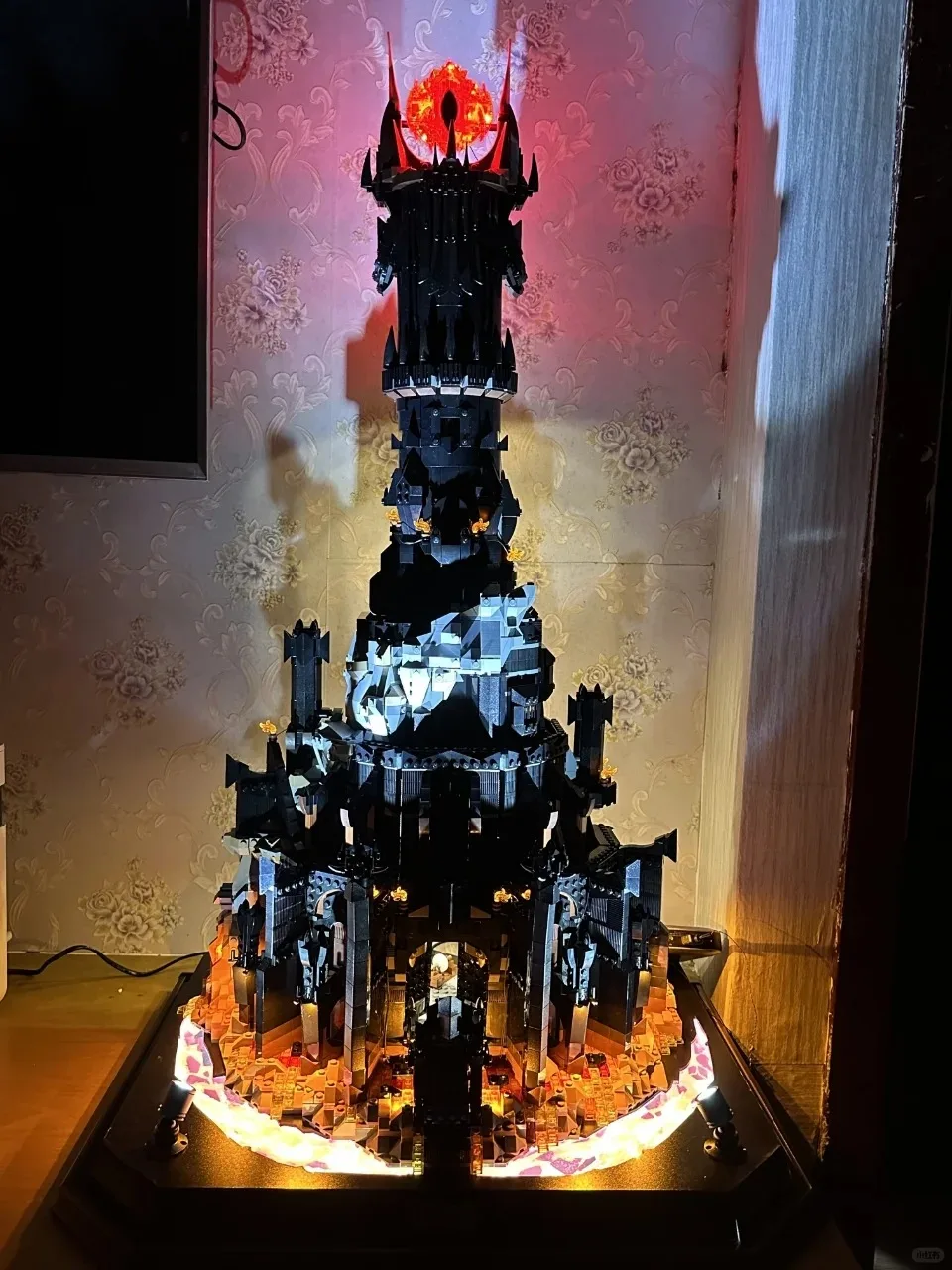 5471 Stücke Neue 10333 Schwarz Turm Dunkle Modell Bausteine Kit Ziegel Kreative MOC Spielzeug für