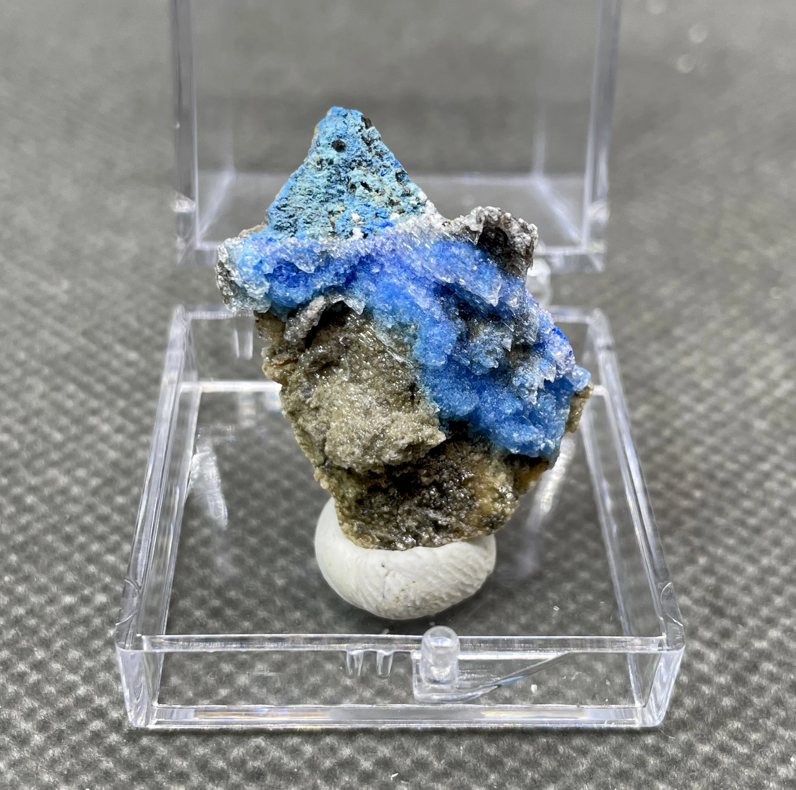 

NEW! 100% Natural Gypsum wrapped Cyanotrichite mineral specimens stones and crystals healing crystals + box size 3.4cm