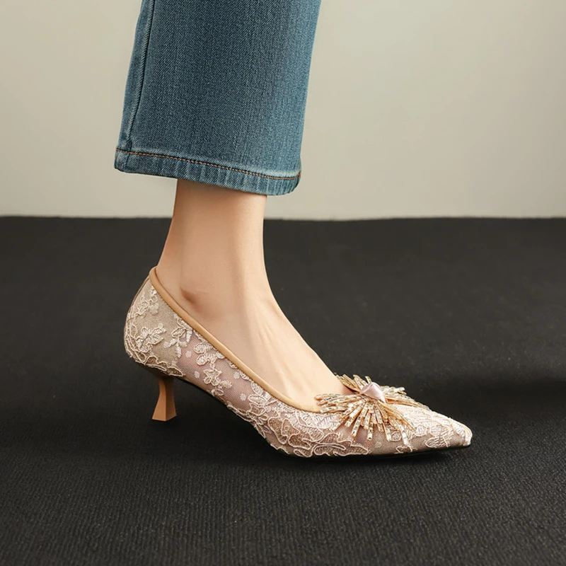 

NEW Spring/Autumn Women Pumps Mesh Shoes Women Pointed Toe Thin Heel Shoes Slip-on Delicate Lace Shallow Bow-knot Modern Shoes