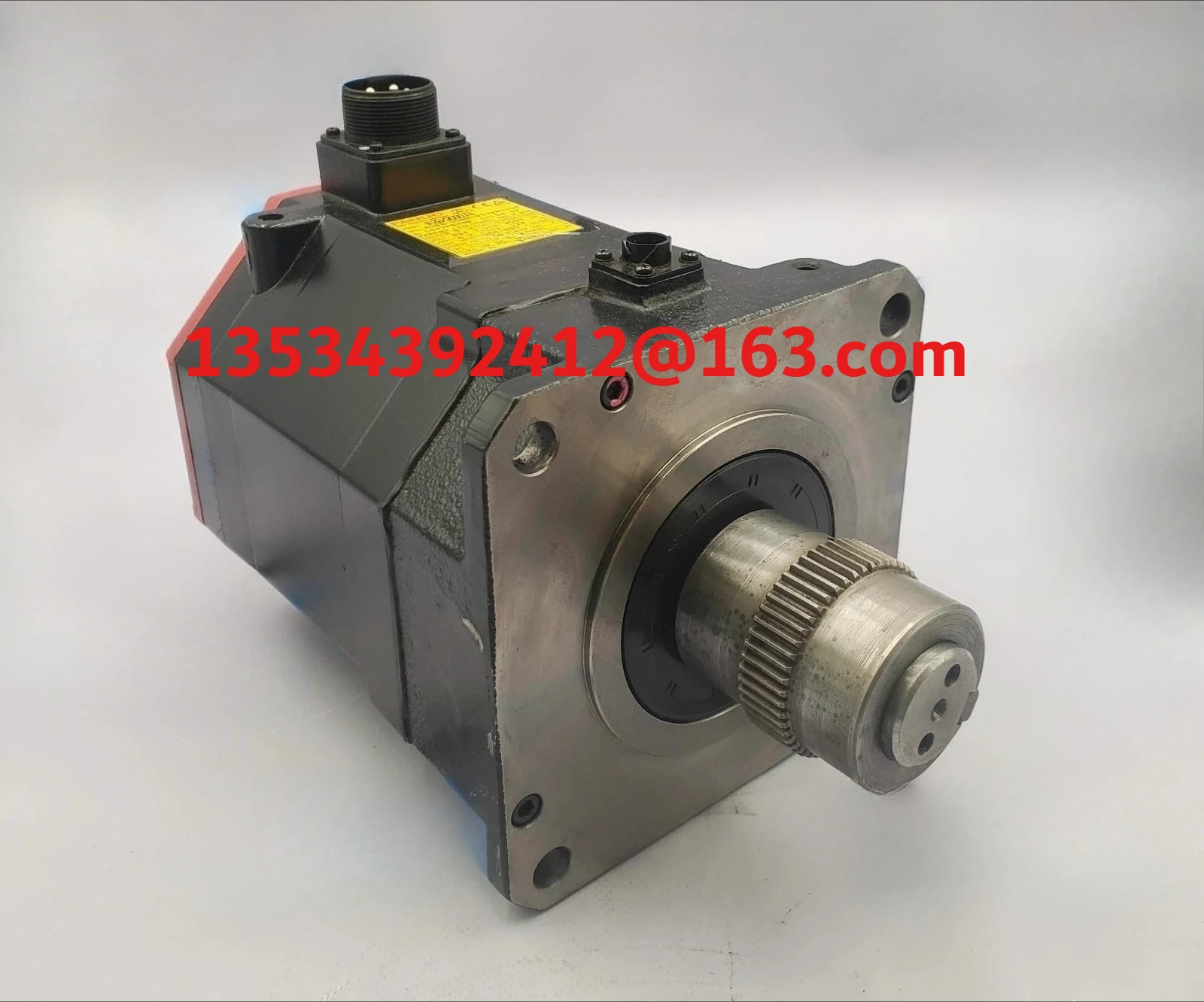 

Для FANUC A06B-0085-B503 B22/2000iS серводвигатель переменного тока A06B-0085-B503 б/у