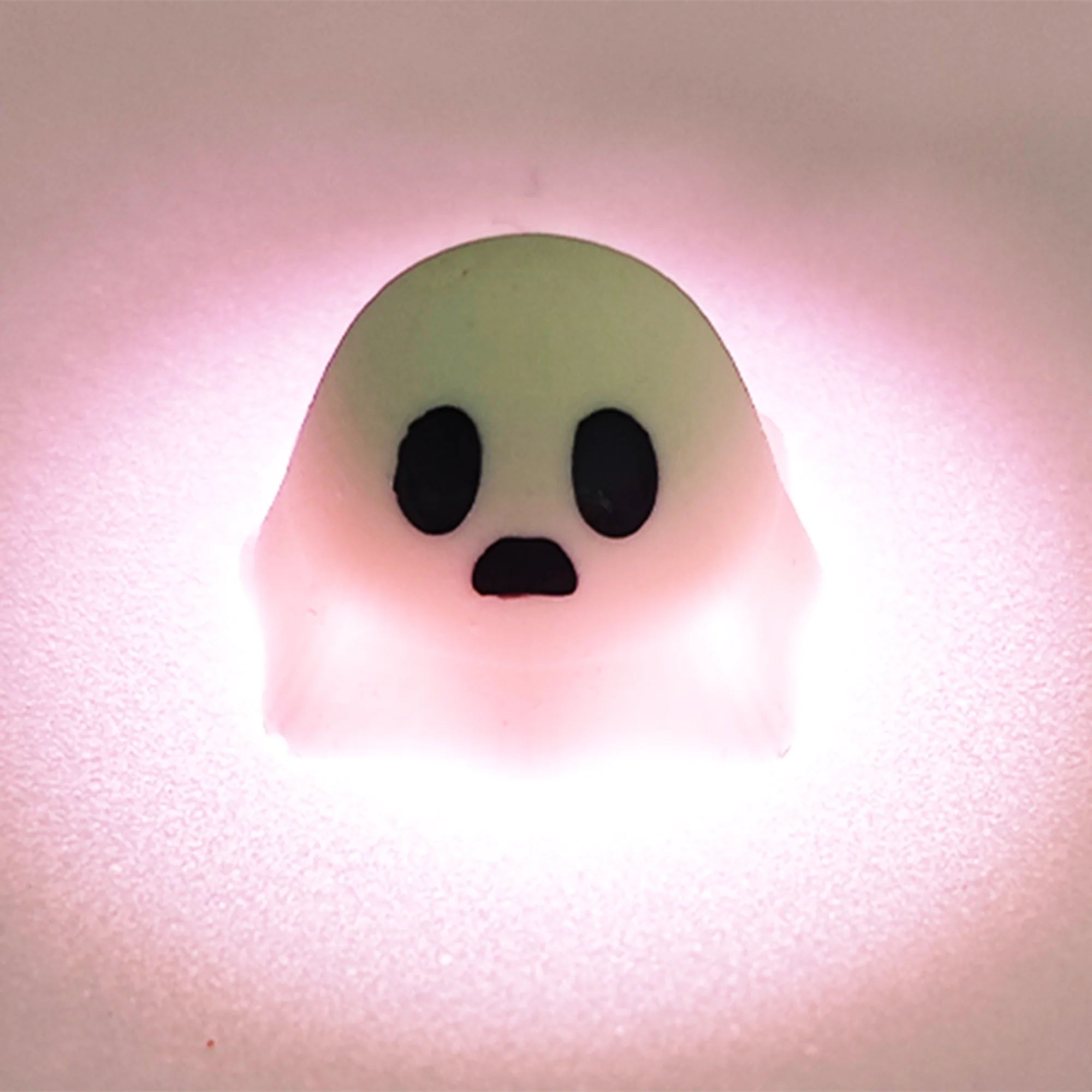 1pcs Ghost Cute Resin Keycap Novelty Artisan 1u ESC Key Custom Handmade Keycaps for MX Mechanical Keyboards