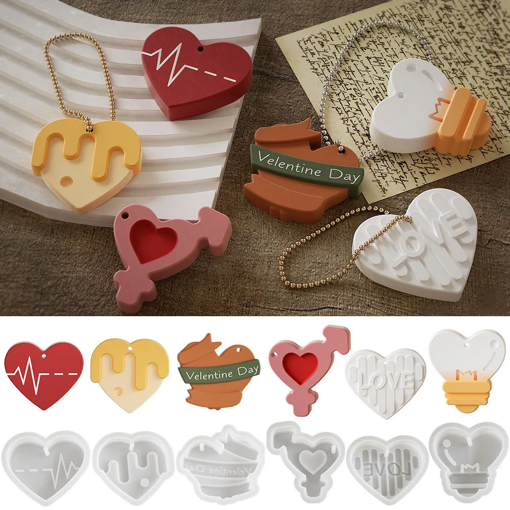 

DIY Pendant Crystal Epoxy Resin Mold Heart Shaped Earrings Keychain Mold Candy Biscuit Baking Tool Home Decoration