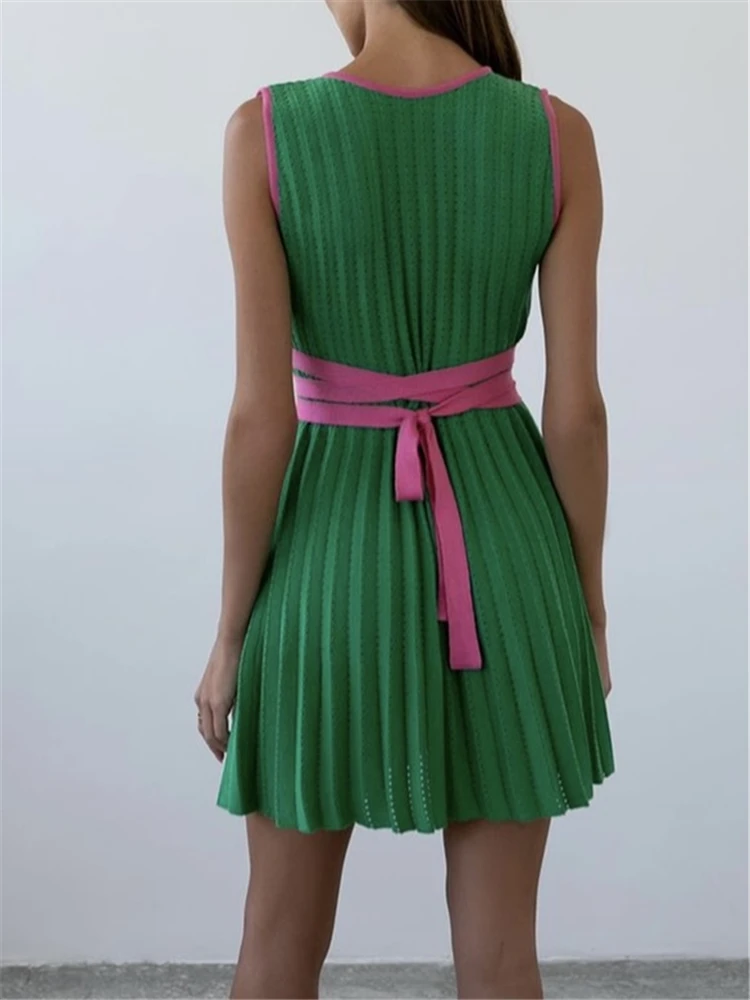 REALEFT letnie głębokie dekolt w serek dzianinowe sukienki damskie wysokiej talii zasznurować Casual bez rękawów solidna seksowna Mini sukienki kobiece damskie