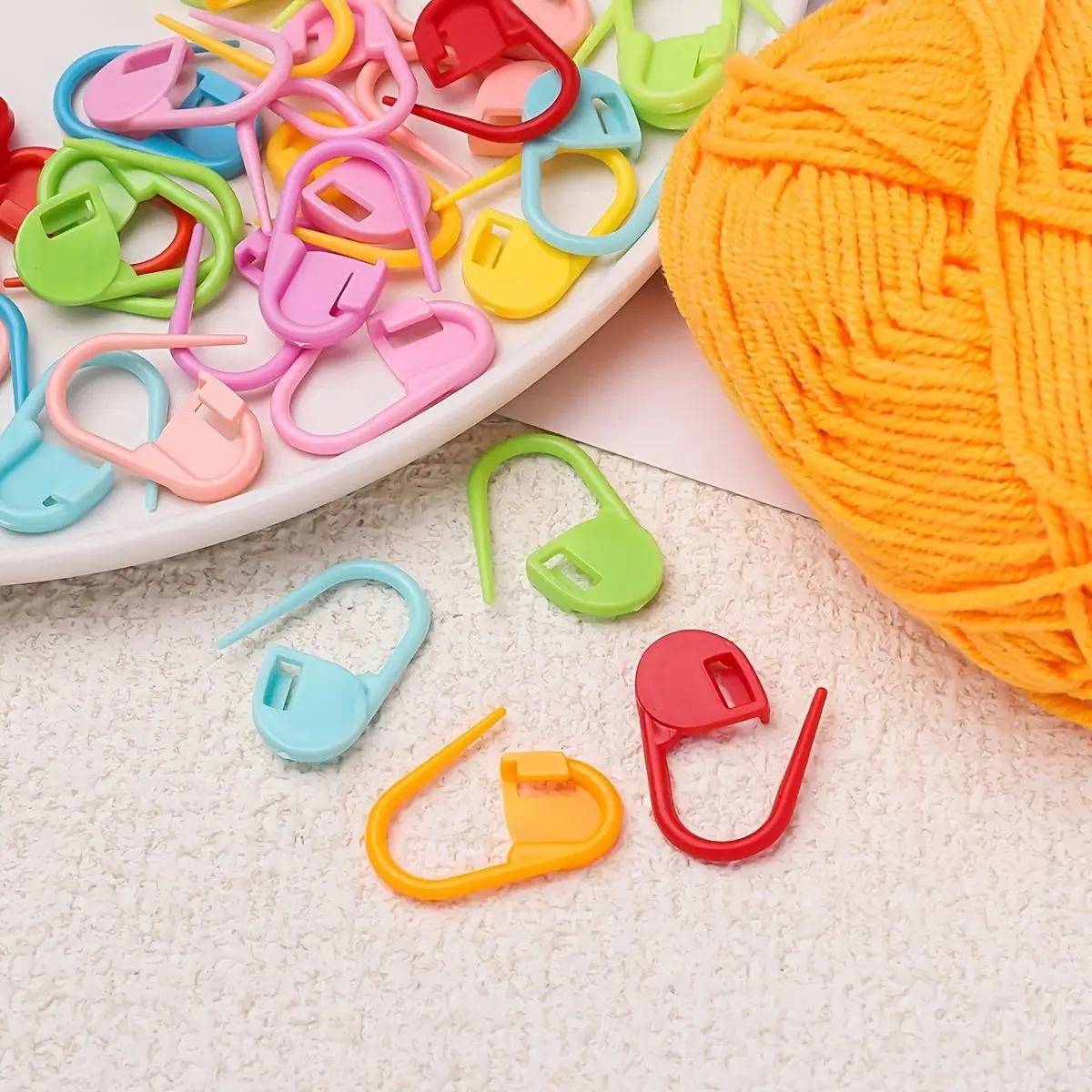 104Pcs 8 Colors Assorted Colors Crochet Stitch Markers for Crocheting Crochet Marker for Crocheting Knitting Yarn Crafts