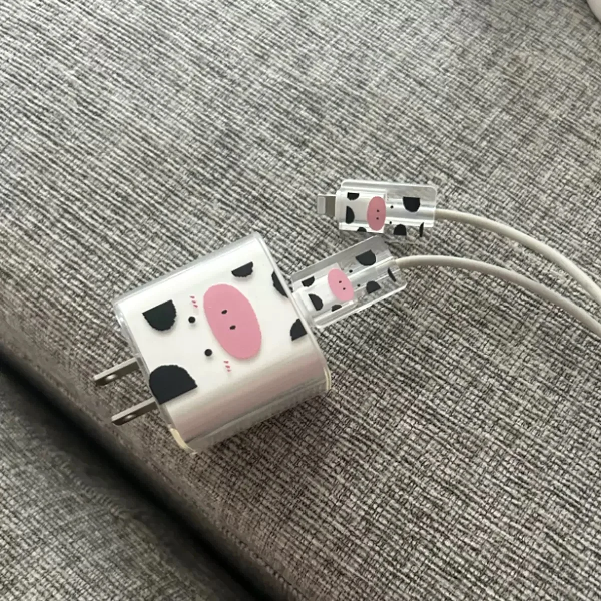 3 Piece Set Cute Cow Charging Data Cable Protector for iPhone 18/20w Charger Protective Cover Winder Accessories