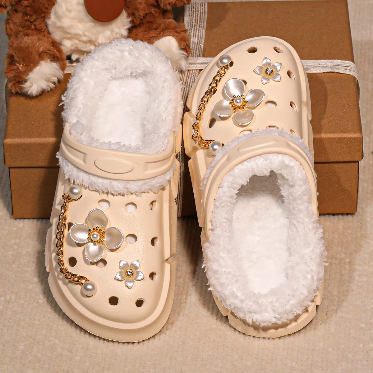 Kids Cotton Lined Clogs and Mules, Fur Lined EVA Garden Shoes, Non-Slip Winter Warm House Slippers for Boys Girls 3057