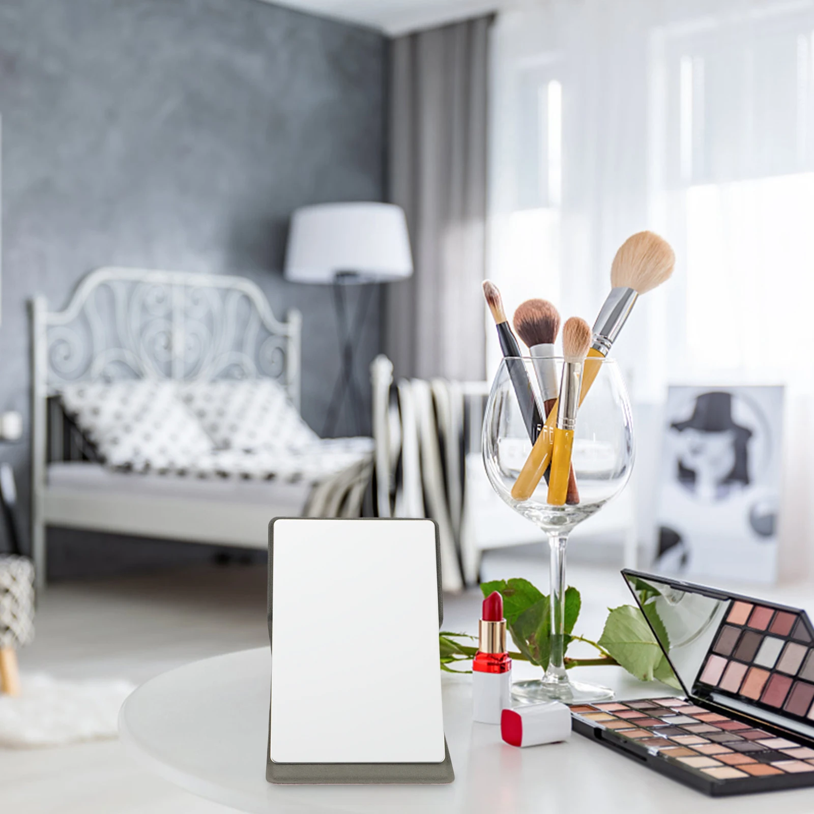 

Translucent Stainless Steel Mirror Travel with Pu Portable Makeup