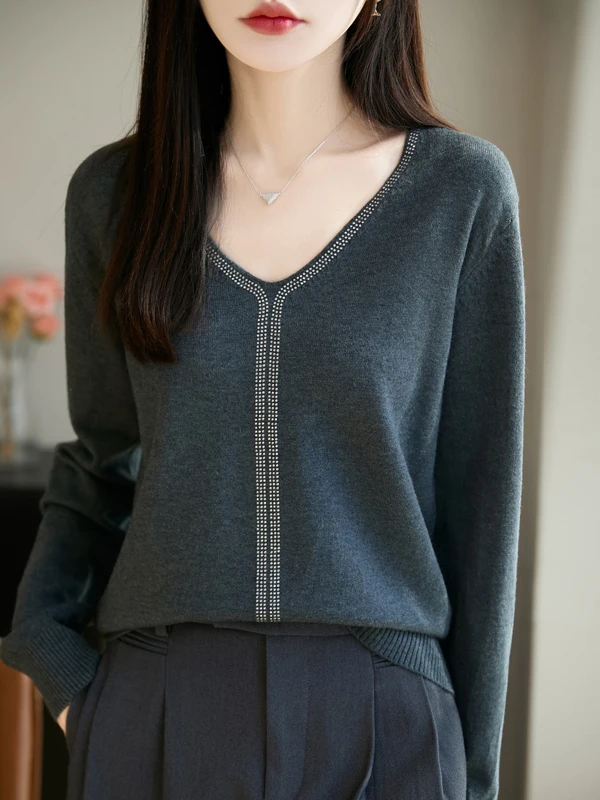 Women's Long Sleeve Knitted Sweater V-Neck Overhead Drill Fashionable Inner Wear Base Top Heavy Industry New Arrival 2026