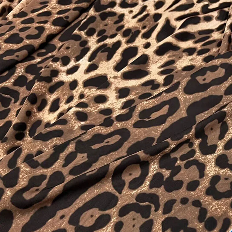 Europe And America Fashion Leopard Printed Imitate Silk Satin Or Thin chiffon Fabric For WomanDress Blouse Handmade DIY Cloth