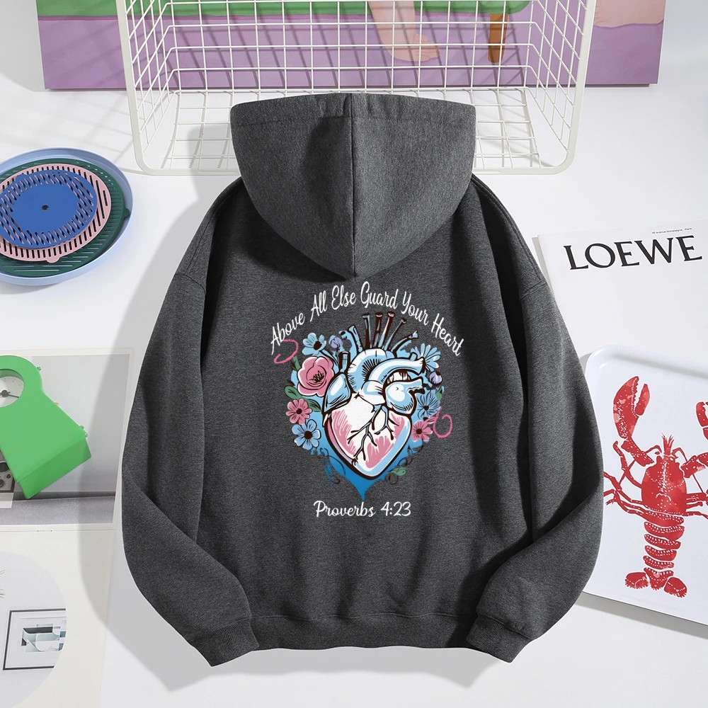 Cool Heart Graphic Hoodies Y2K Clothes Oversized Street Fashion Casual Loose Fit Unisex Clothing Comfort Color Wearing