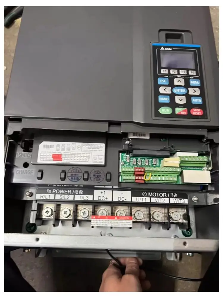 second-hand     inverter     VFD550CP43S-21    Test passed     Fast Shipping