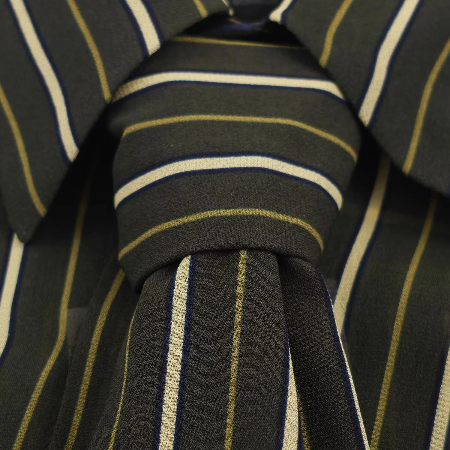 Camisa holgada y versátil con lazo a rayas para mujer, nuevo producto de invierno, estilo europeo y americano, 2025